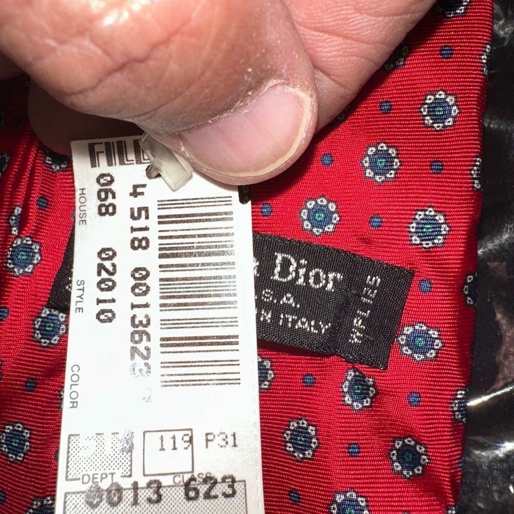 Two Christian Dior Ties 100 percent silk The red one - Picture 7 of 15